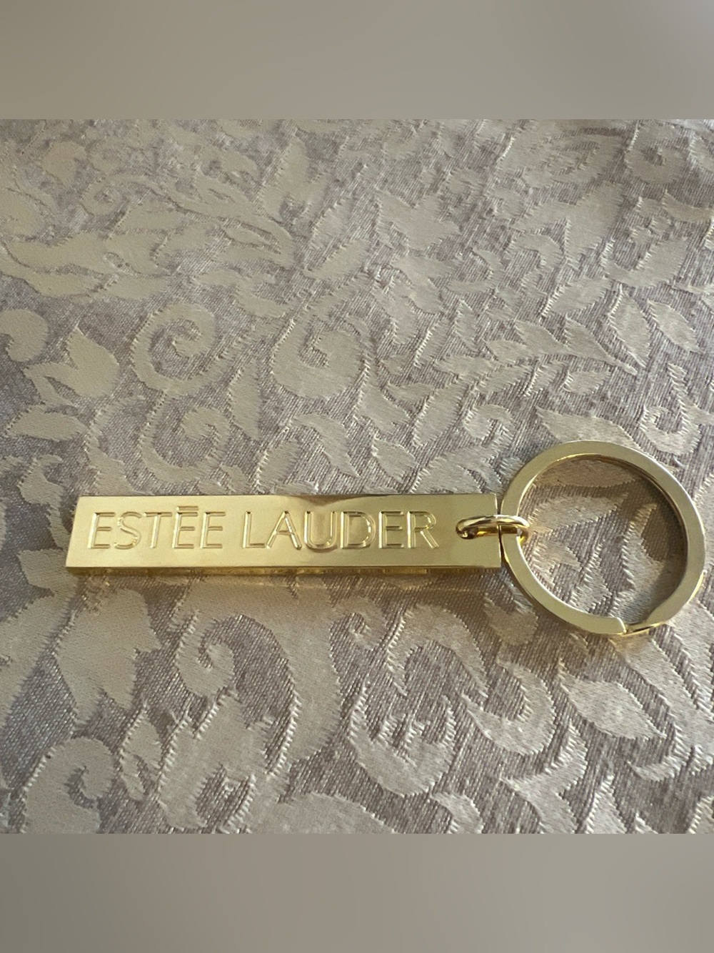 Estee Lauder Rectangle Gold Tone Keyring  Makeup Glamorous Fashion